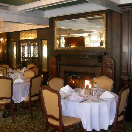 Historic Santa Maria Inn 